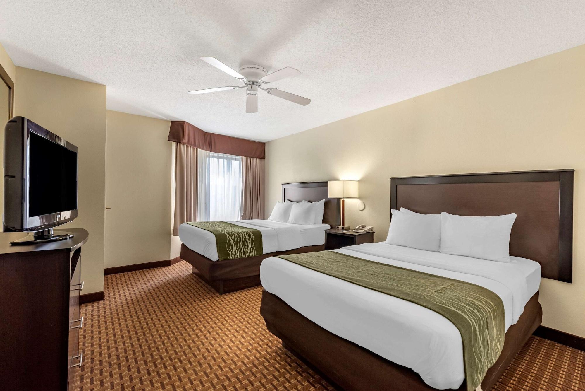 Comfort Inn & Suites Warsaw Near Us-30 Екстер'єр фото